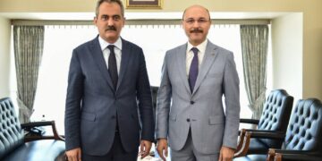 Genel Başkan Milli Eğitim Bakanı Mahmut Özer’i Ziyaret Etti.