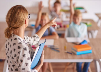 OHAL İlan Edilen İllerde Görev Yapan Öğretmen ve Diğer Personelin Yer Değiştirme Duyurusunda Düzenleme Yapılması İçin Meb’e Talepte Bulunduk