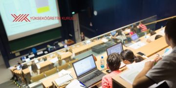 ARAŞTIRMA GÖREVLİLERİNİN DERECE MAĞDURİYETİ VE YEŞİL PASAPORT SORUNU GİDERİLMELİDİR