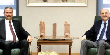 IRAK TÜRKMEN EĞİTİMCİLERİNDEN GENEL BAŞKAN TALİP GEYLAN’A ANLAMLI ZİYARET